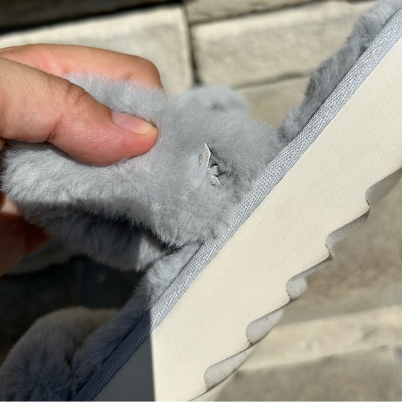 Koolarubba by UGG furry fluffy double strap slide on Sz 12 - Picture 8 of 9